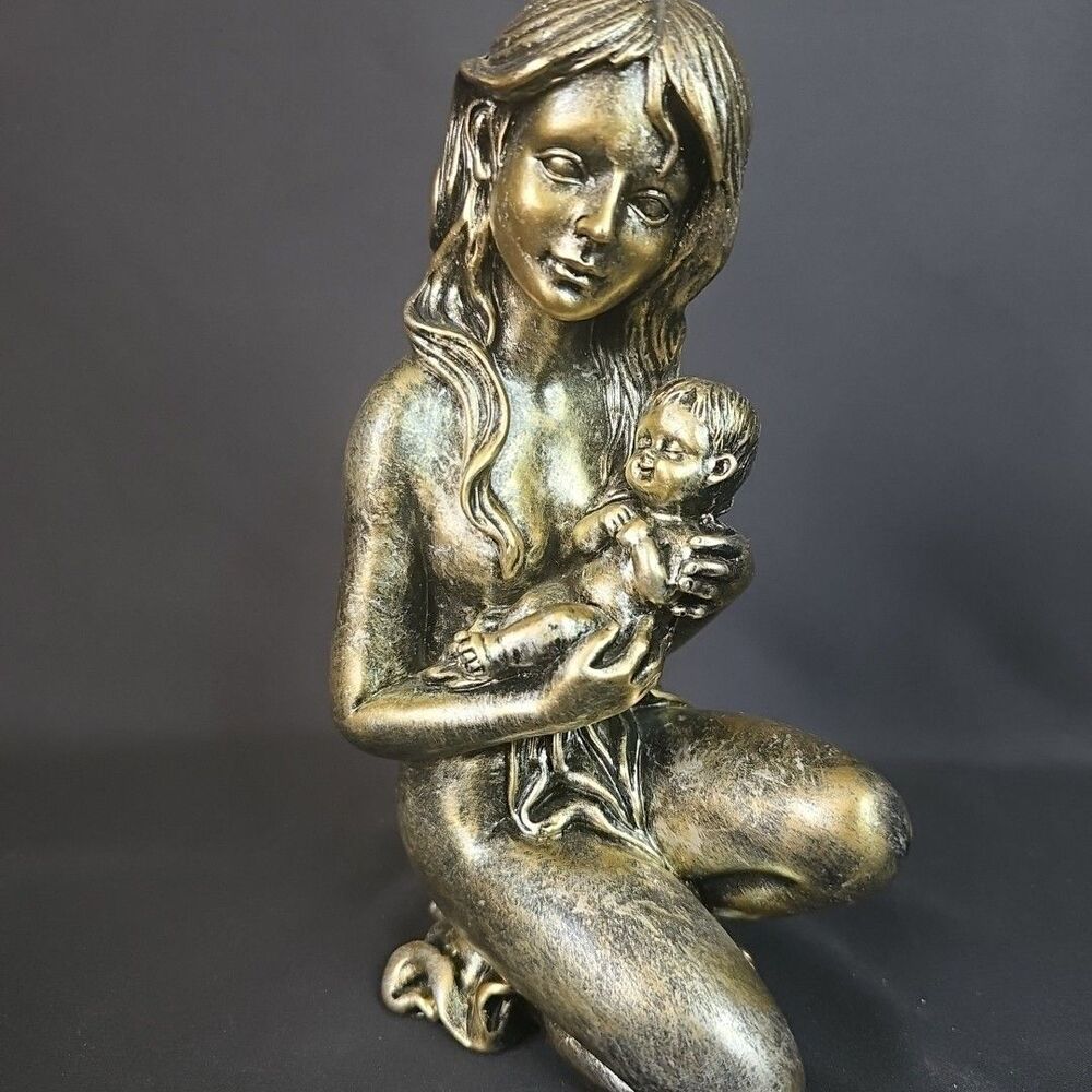Mother And Baby Resin Figure